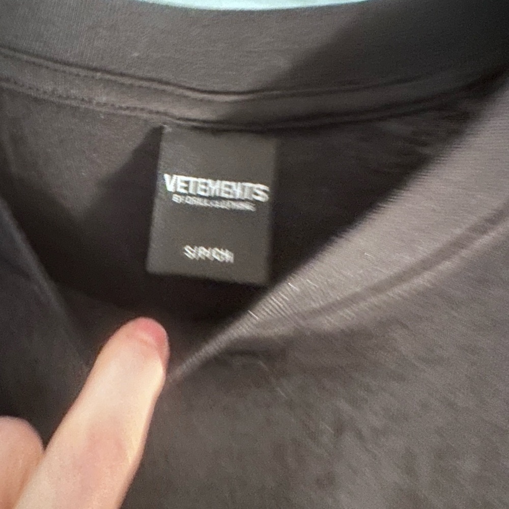 Vetements by Drill Black Crewneck T-Shirt NWT Unisex S - Picture 3 of 4